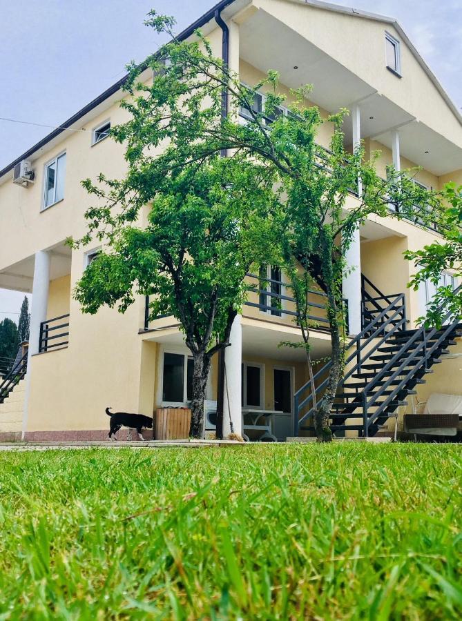 Rozalin Guest House Gudauta Exterior foto
